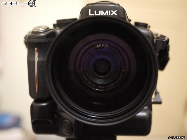 GH2 14mm f/2.5+Nisi x0.7 52mm外掛廣角鏡示意圖