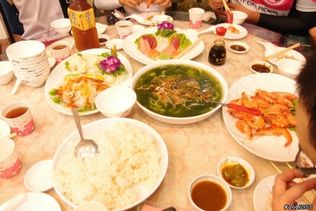 好久不見!!生魚片!!......我們又來了 台中n.c.r(台南>>墾丁年度團慶之旅)