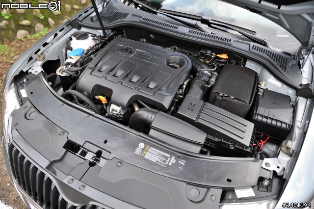 波希米亞風格旗艦 Skoda Superb 2.0TDI / Combi V6 FSI