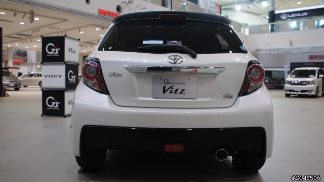 東京台場直擊TOYOTA Camry Hybrid & new Yaris GS (圖多)