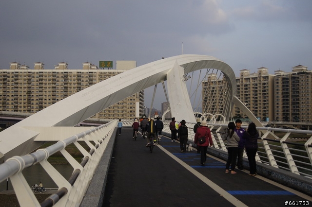 景點分享~新店區陽光橋