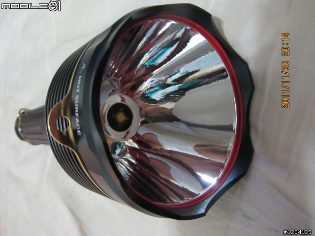 收集的手電筒(室內外)大PK (TM11+RRT3+X6+HID+UB3T+SR90+G42+M21X)
