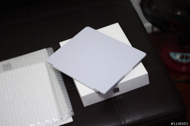 小弟不專業的結婚週年紀念禮物開箱(ipad2)