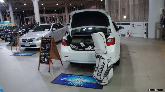 東京台場直擊TOYOTA Camry Hybrid & new Yaris GS (圖多)