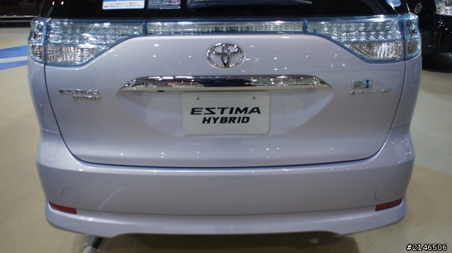 東京台場直擊TOYOTA Camry Hybrid & new Yaris GS (圖多)