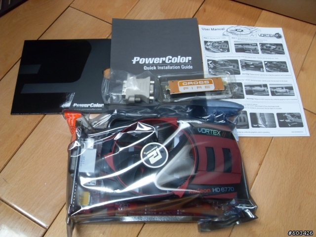 【開箱】憾訊 HD6770+彩晶25吋三螢幕Eyefinity實戰!!!