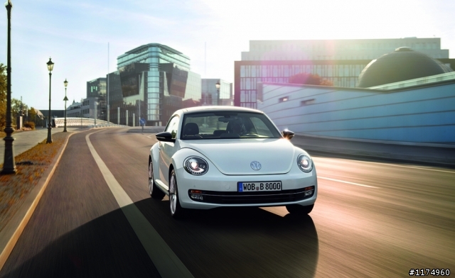 讓你心動的完美曲線★福斯New Beetle★送你限量造型隨身碟!