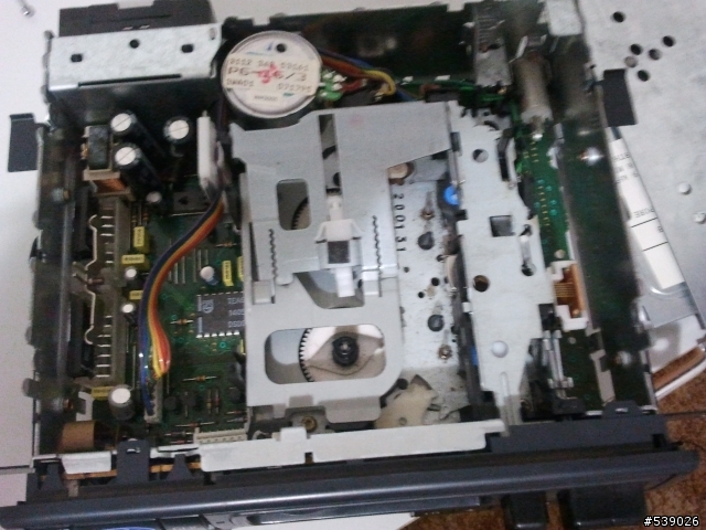 1993年的ford wagon falcon gli老車,想接mp3..