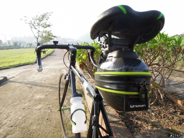 STARBIKE S980鋼管公路車車友們一起蓋大樓吧!