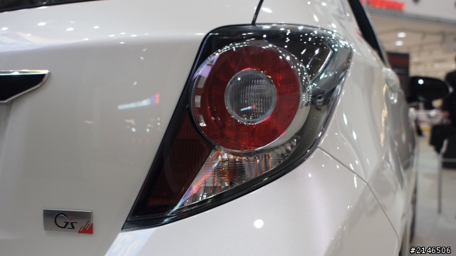東京台場直擊TOYOTA Camry Hybrid & new Yaris GS (圖多)
