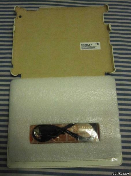 【分享】終於找到輕薄又方便的ipad2鍵盤了~