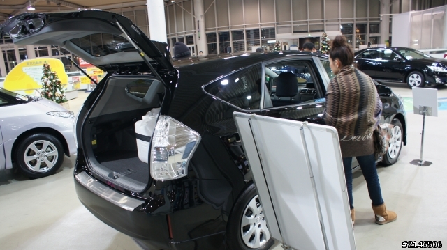 東京台場直擊TOYOTA Camry Hybrid & new Yaris GS (圖多)