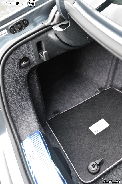 波希米亞風格旗艦 Skoda Superb 2.0TDI / Combi V6 FSI