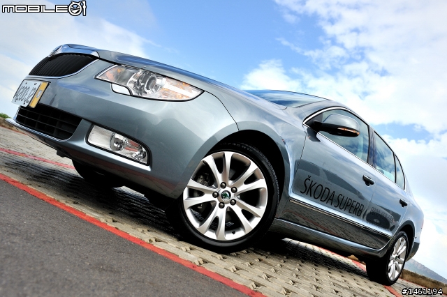 波希米亞風格旗艦 Skoda Superb 2.0TDI / Combi V6 FSI