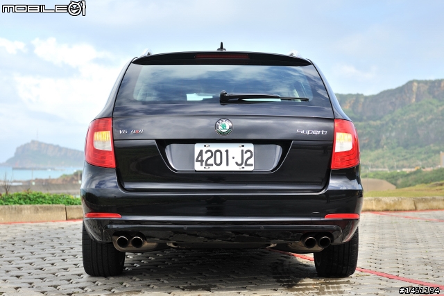 波希米亞風格旗艦 Skoda Superb 2.0TDI / Combi V6 FSI