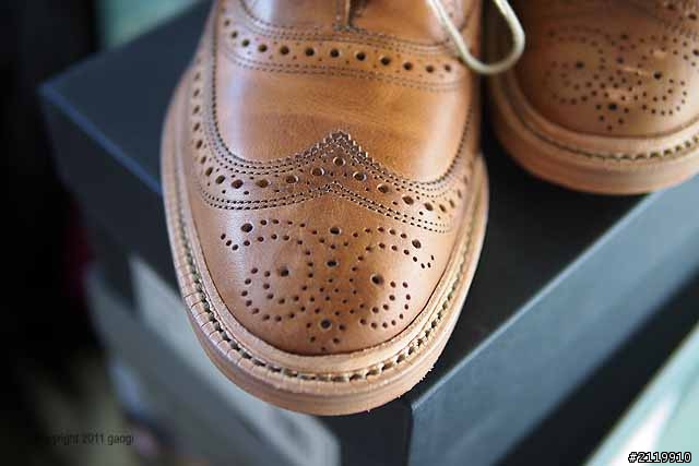 黑色星期五的戰利品: Allen Edmonds McTavish, Nike Air Max+ 2011, Jordan CMFT Viz 13