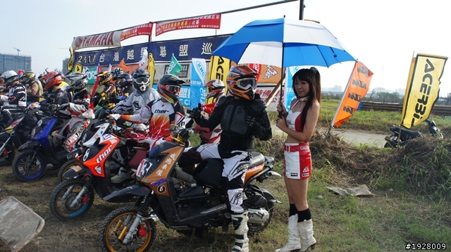 今年最後一場!! 加碼求婚LIVE秀~~