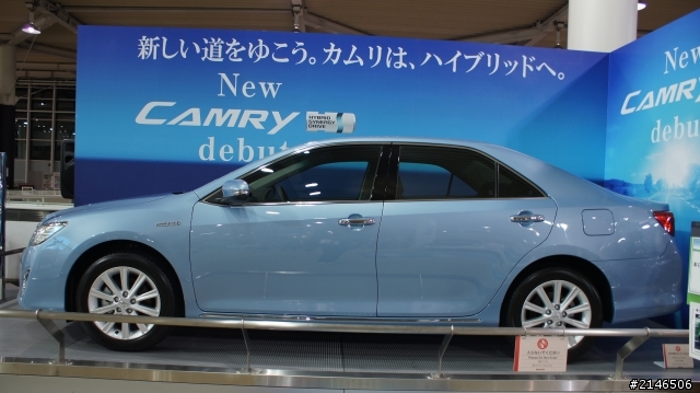 東京台場直擊TOYOTA Camry Hybrid & new Yaris GS (圖多)
