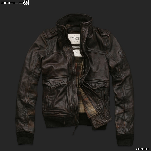 關於Hollister Co.的皮外套