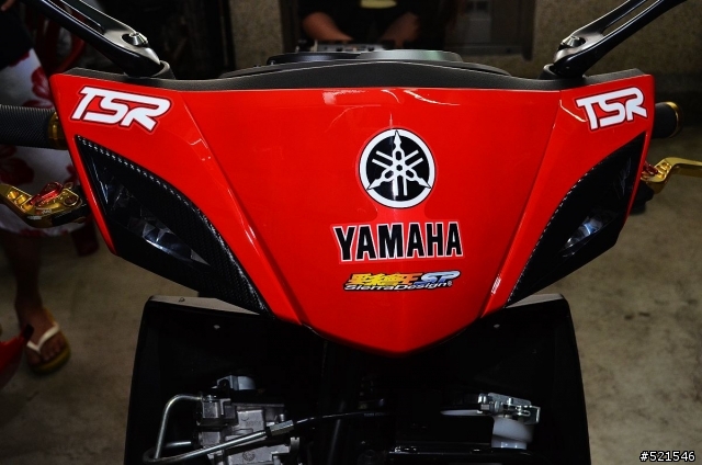 YAMAHA台灣隊限量國旗號車殼開箱