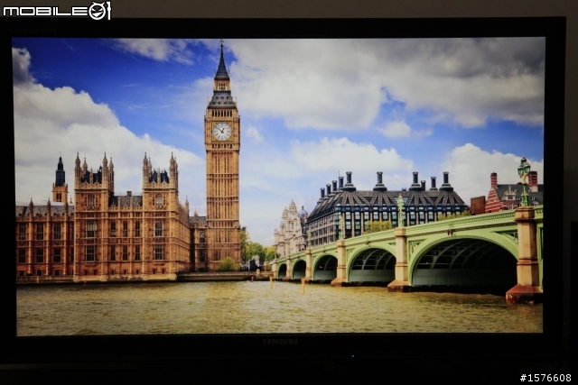 旋轉自如 廣角視界 Samsung S27A850D 27吋PLS螢幕