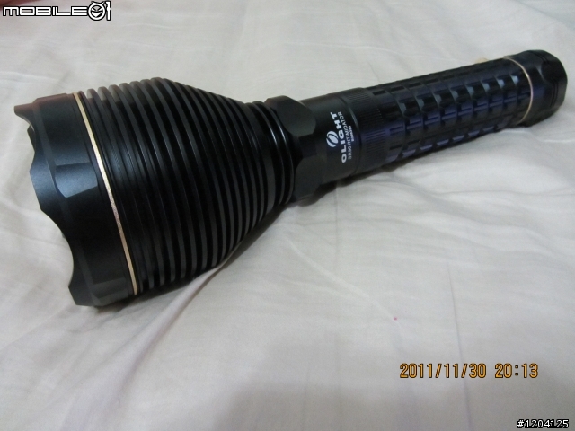 收集的手電筒(室內外)大PK (TM11+RRT3+X6+HID+UB3T+SR90+G42+M21X)