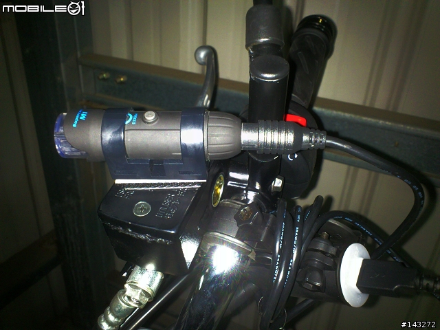 超迷你防水記錄器.獵豹 M1 入手小測(2011/12/28 更新..車充線裁短&夜魔罩再利用)