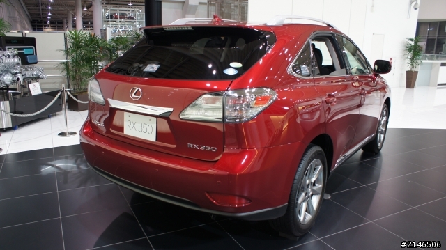東京台場直擊TOYOTA Camry Hybrid & new Yaris GS (圖多)