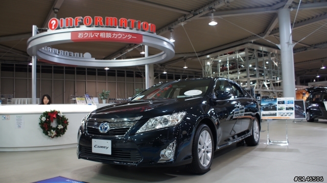 東京台場直擊TOYOTA Camry Hybrid & new Yaris GS (圖多)