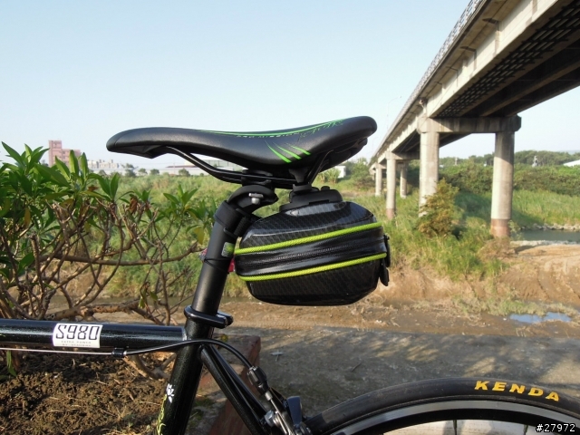 STARBIKE S980鋼管公路車車友們一起蓋大樓吧!