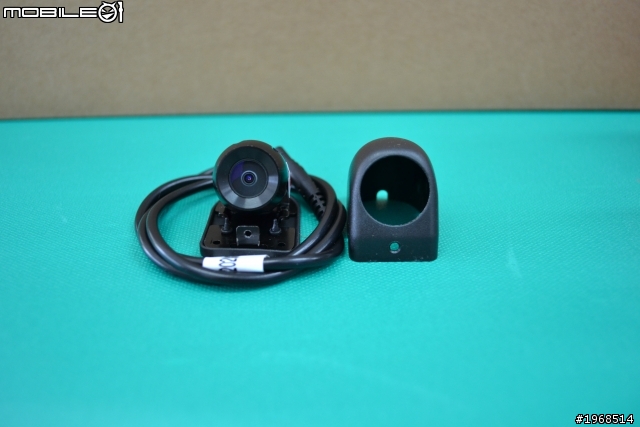 《不專業開箱文》車規DVR-401四錄鏡頭行車紀錄器之 終於在年底入手了