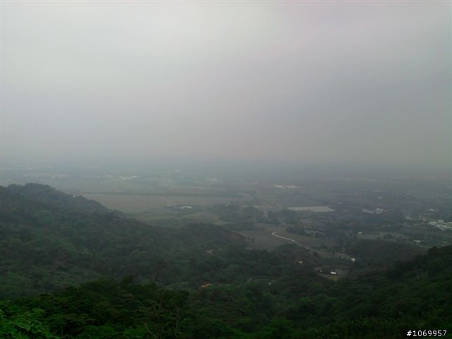 2011雲霧中的泰武單車遊