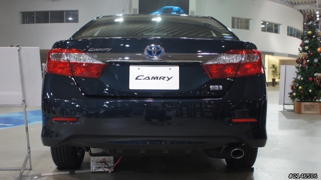 東京台場直擊TOYOTA Camry Hybrid & new Yaris GS (圖多)