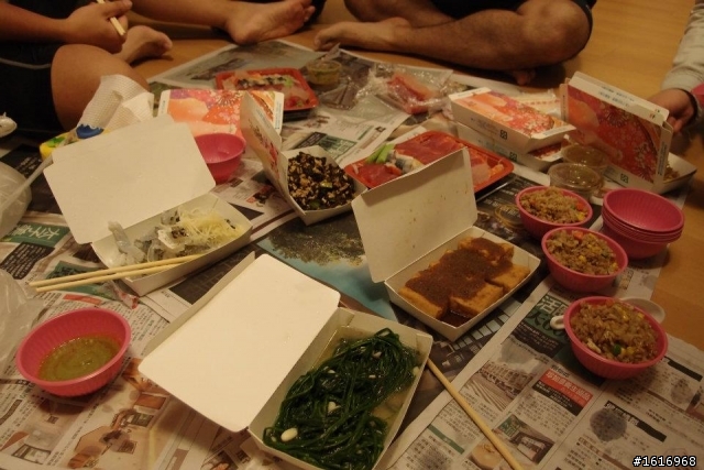 好久不見!!生魚片!!......我們又來了 台中n.c.r(台南>>墾丁年度團慶之旅)