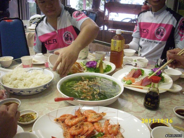 好久不見!!生魚片!!......我們又來了 台中n.c.r(台南>>墾丁年度團慶之旅)