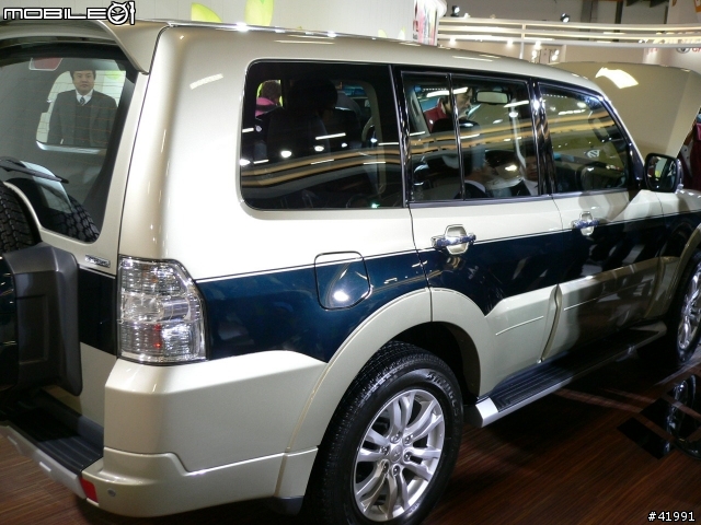 與MITSUBISHI MOTORS車展有約....分享文...內容更新