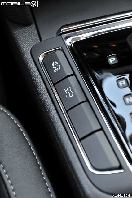 波希米亞風格旗艦 Skoda Superb 2.0TDI / Combi V6 FSI