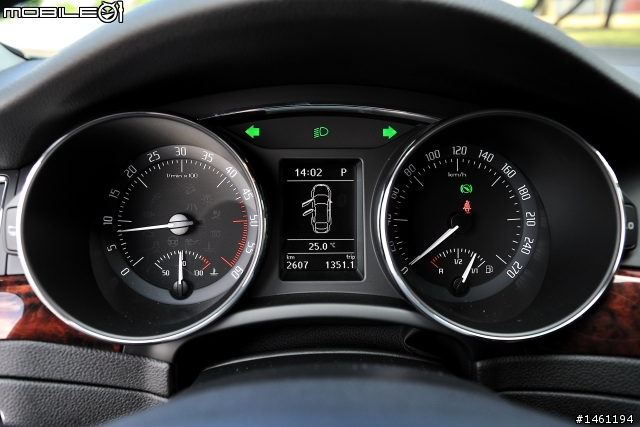 波希米亞風格旗艦 Skoda Superb 2.0TDI / Combi V6 FSI