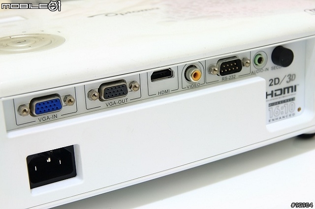 我的第一台投影機 Optoma 3DW1