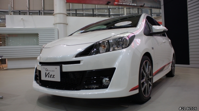 東京台場直擊TOYOTA Camry Hybrid & new Yaris GS (圖多)