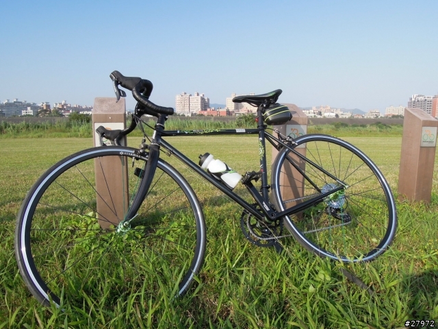STARBIKE S980鋼管公路車車友們一起蓋大樓吧!