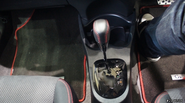 東京台場直擊TOYOTA Camry Hybrid & new Yaris GS (圖多)