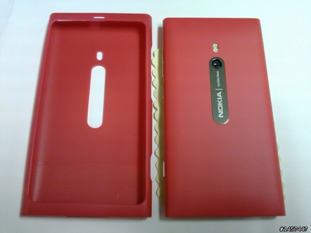 (不專業開箱) 男人也可以拿桃紅色Lumia 800