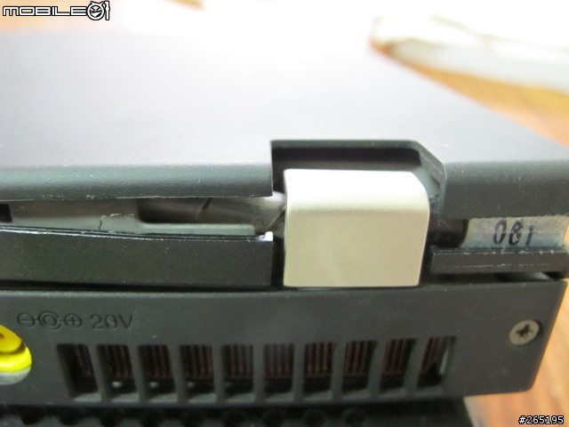 T61 WXGA+ 面板更換