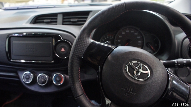 東京台場直擊TOYOTA Camry Hybrid & new Yaris GS (圖多)