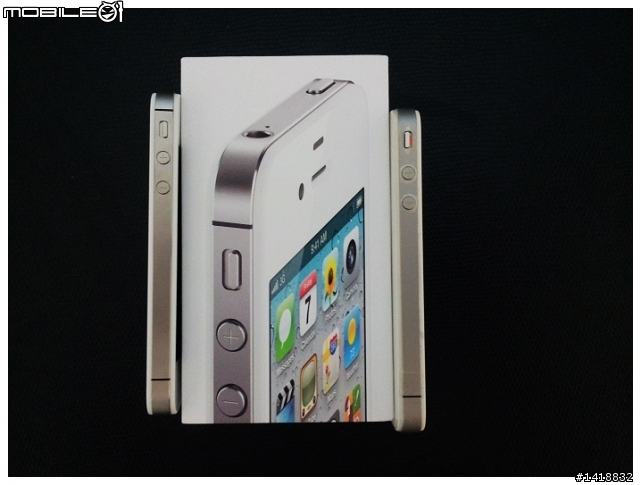 IPHONE 4S 黑+白+SIRI