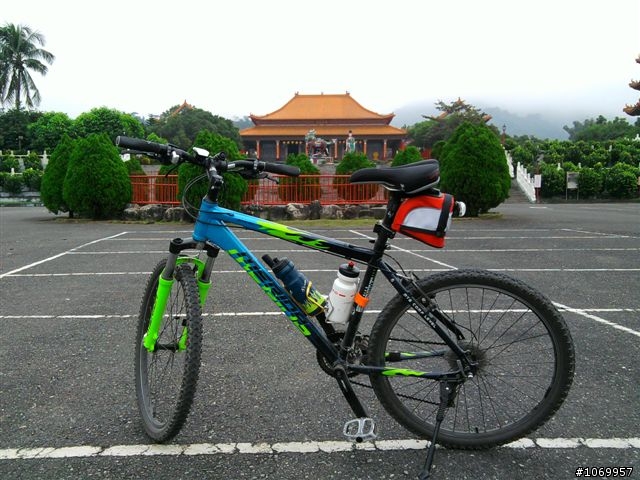 2011雲霧中的泰武單車遊