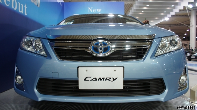 東京台場直擊TOYOTA Camry Hybrid & new Yaris GS (圖多)