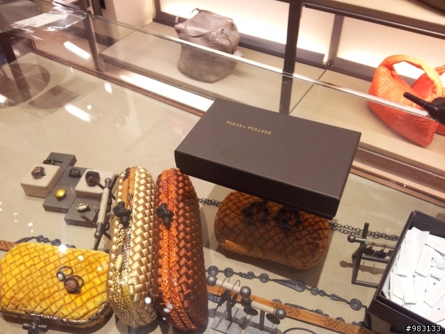 bottega veneta長夾