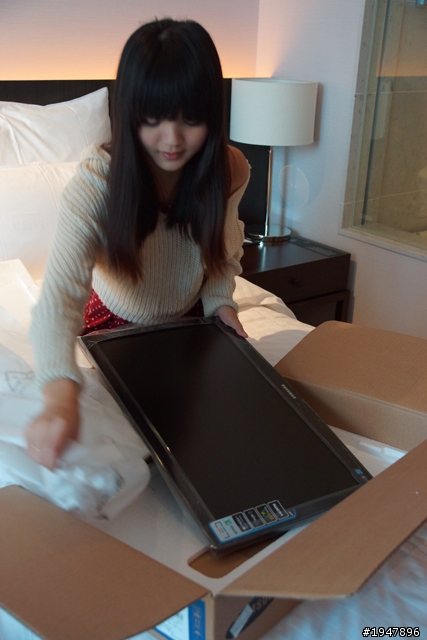 滿足妹妹目珠慾望與享受需求!光華採購Samsung SB350 + 美麗殿 一遊!